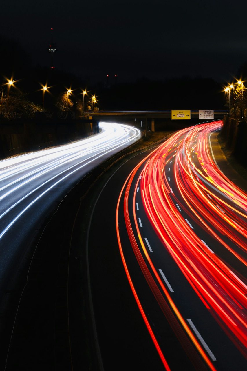 maximo-komarov-6SUnd8-naeg-unsplash